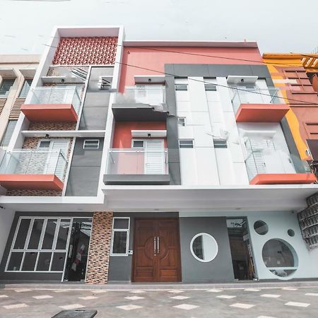 Super Oyo 1487 Residence Khoe Jakarta Luaran gambar