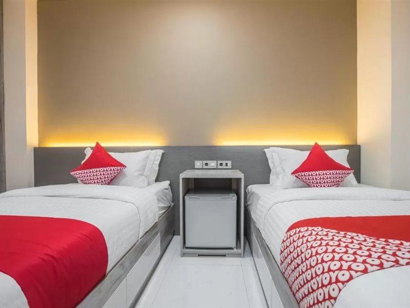 Super Oyo 1487 Residence Khoe Jakarta Luaran gambar