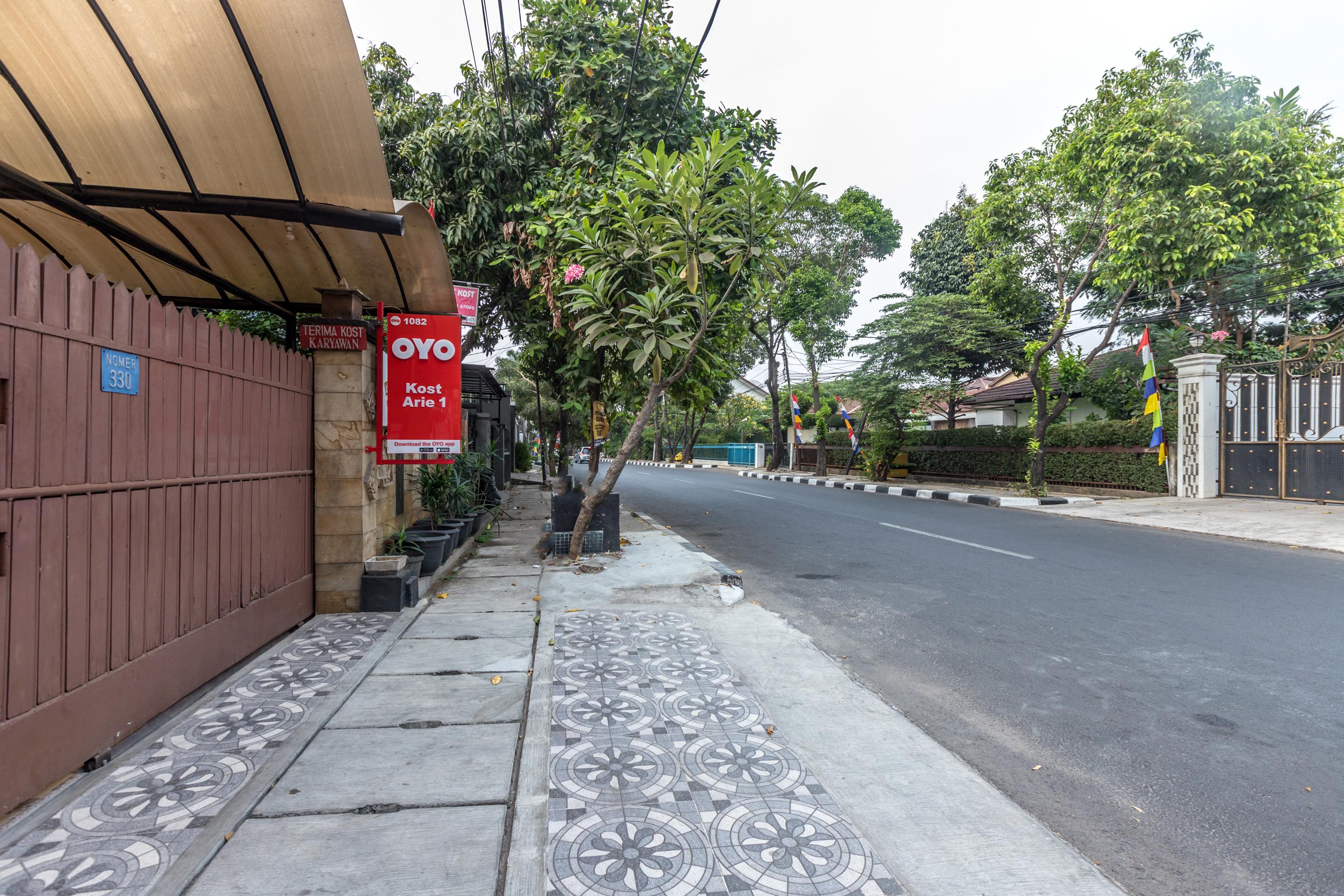 Super Oyo 1487 Residence Khoe Jakarta Luaran gambar